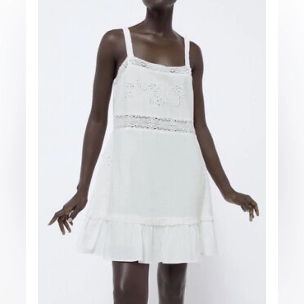 Zara Women Sz S Embroidered Dress 0881/130 White Blogger Favorite - Picture 2 of 6